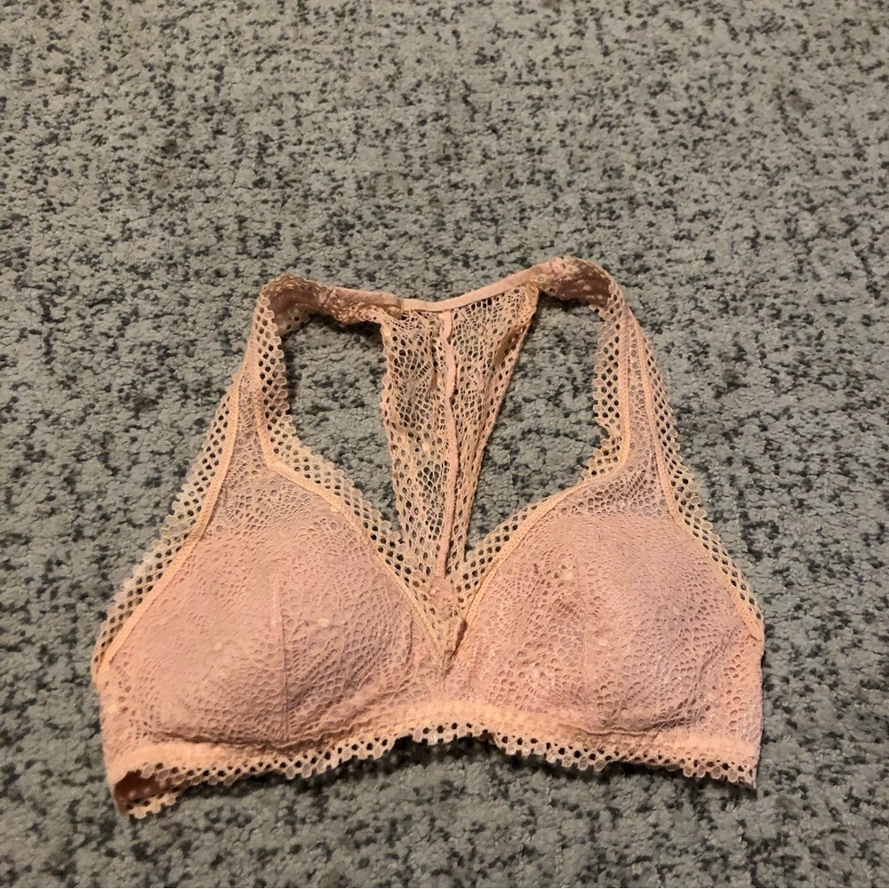 Victoria’s Secret Peach Laced Padded Bralette Size XS